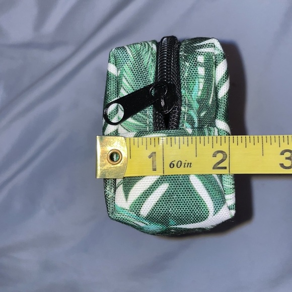 Green floral plant palm tree pouch cosmetics travel case makeup pencil nature - Picture 2 of 3